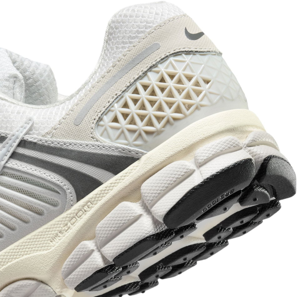 Vomero 5 Erkek Sneaker Ayakkabı