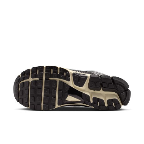 NIKE - Vomero 5 Erkek Sneaker Ayakkabı (1)
