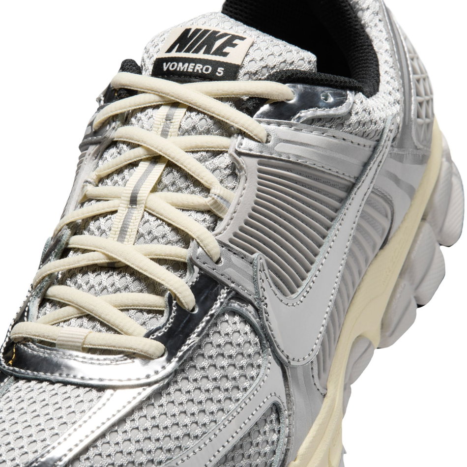 Vomero 5 Metallic Silver Erkek Sneaker Ayakkabı