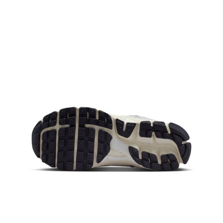 NIKE - Vomero 5 'Photon Dust Chrome' Gs Sneaker Ayakkabı (1)