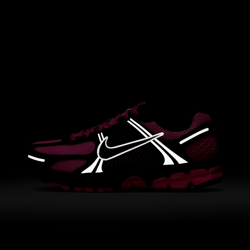 Vomero 5 'Pink Spell Black' Kadın Sneaker Ayakkabı