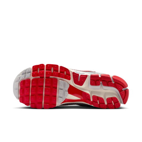 NIKE - Vomero 5 SE Erkek Sneaker Ayakkabı (1)