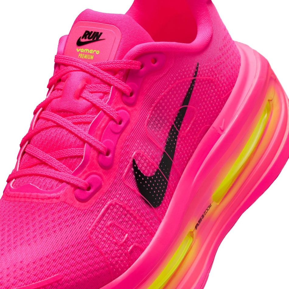 Vomero Premium 'Hyper Pink' Kadın Koşu Ayakkabısı