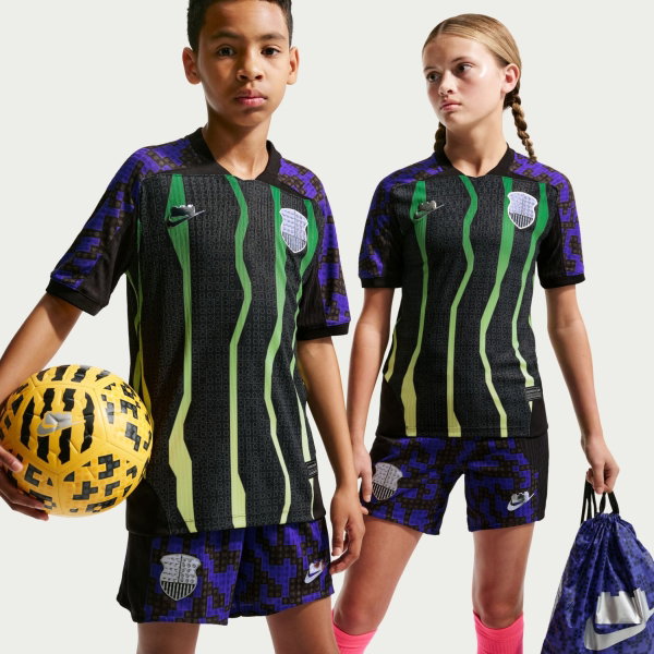 Детская футболка Nike x LEGO® Collection Aero-FIT Jersey