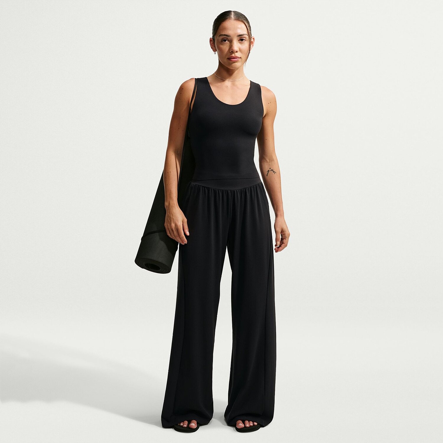 Женские спортивные штаны Nike Zenvy Dri-FIT Wide Leg Pant