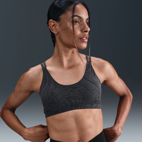 NIKE - Zenvy Hafif Destekli Pedli Bra Kadın Siyah Sporcu Sütyeni