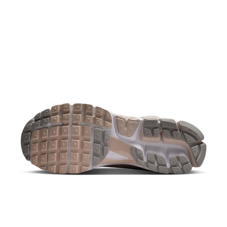 NIKE - Zoom Vomero 5 Erkek Sneaker Ayakkabı (1)