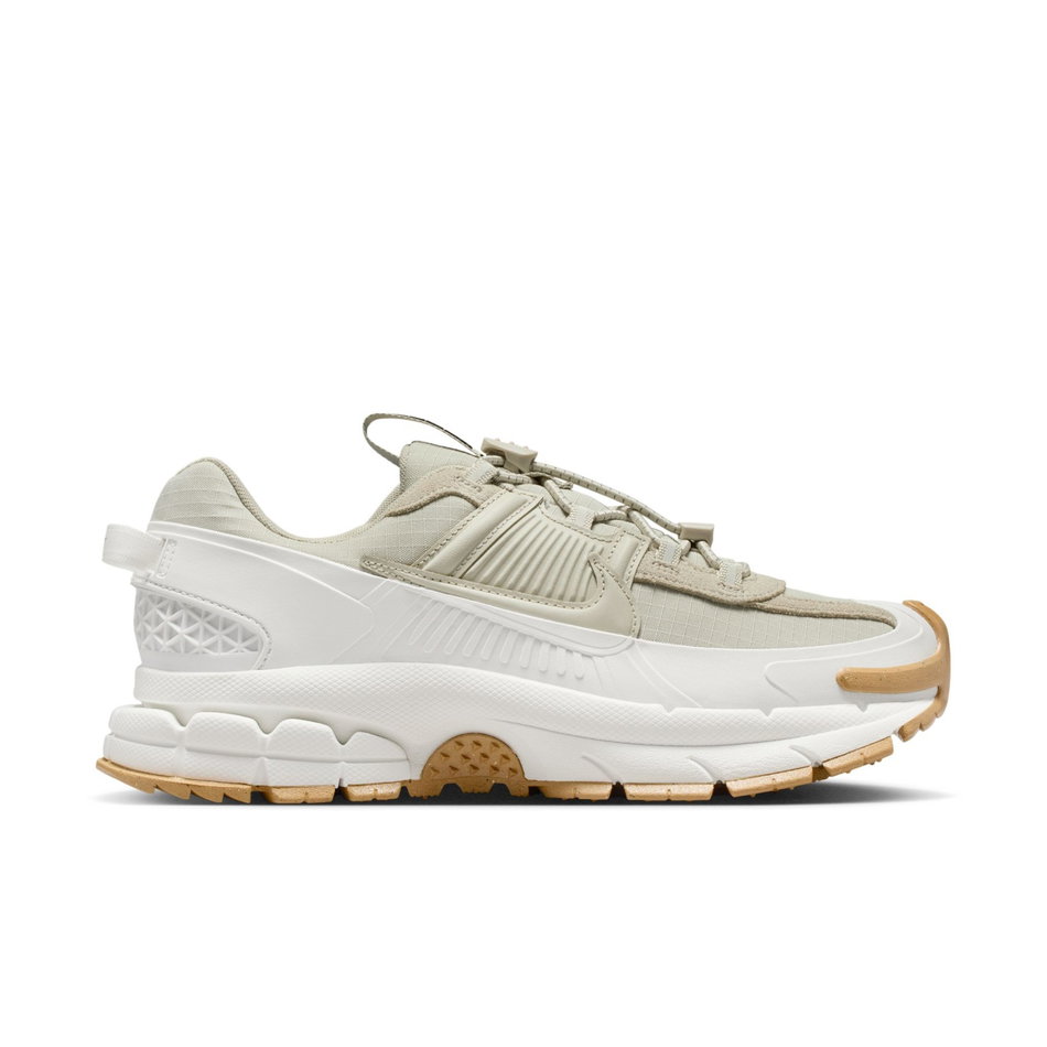Zoom Vomero Roam Kadın Bej Sneaker Ayakkabı