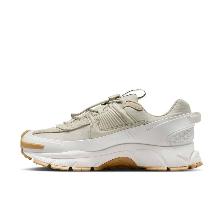 Zoom Vomero Roam Kadın Bej Sneaker Ayakkabı