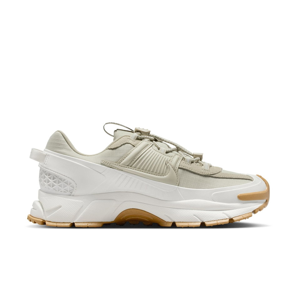 Zoom Vomero Roam Kadın Bej Sneaker Ayakkabı