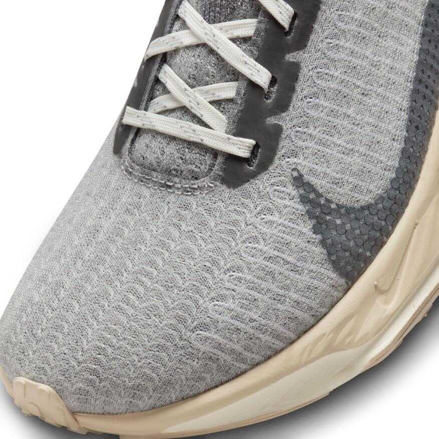 Zoomx Invincible Run Flyknit 3 Erkek Koşu Ayakkabısı