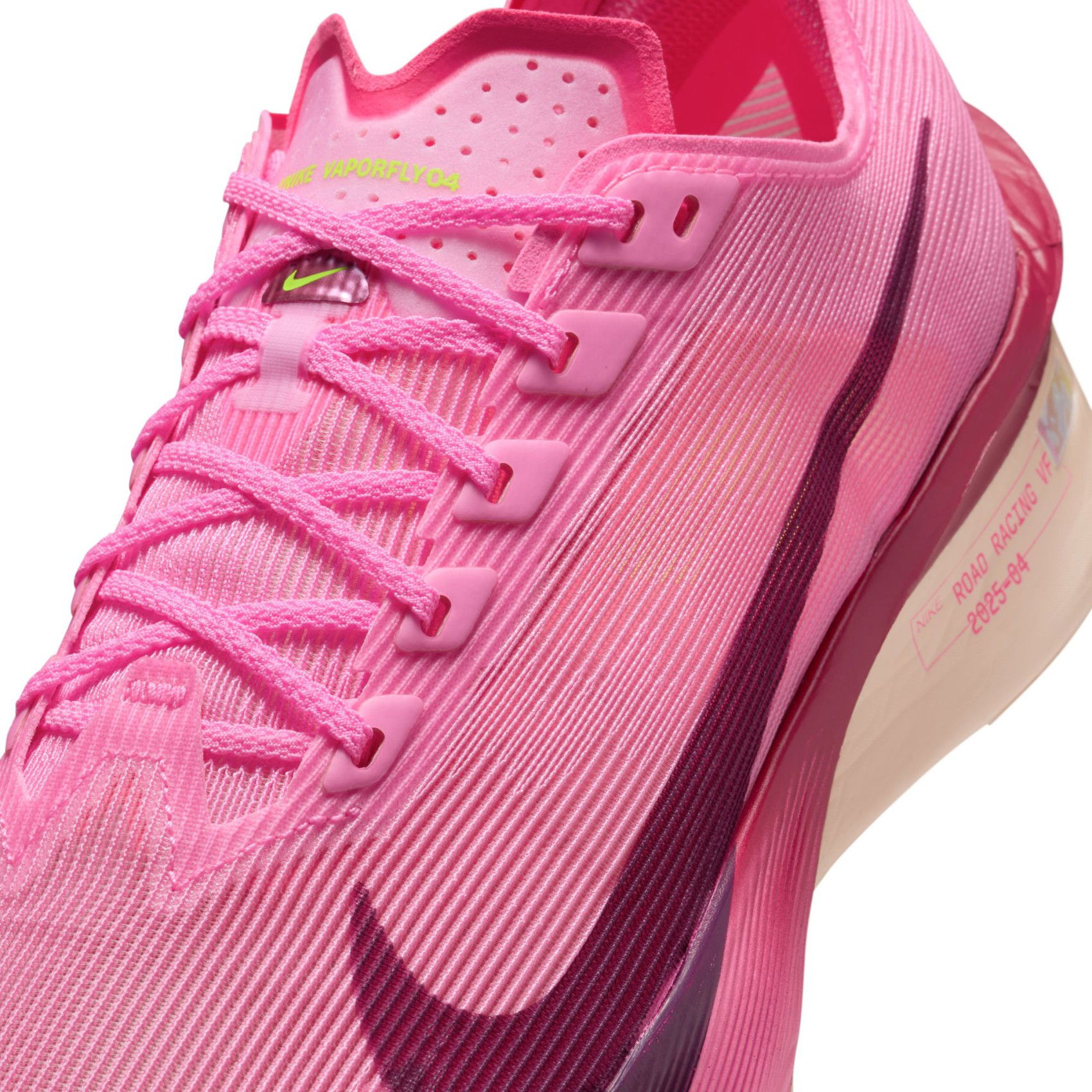 Nike ZoomX Vaporfly Next% 4 Kadın Pembe Koşu Ayakkabısı HF6412-601