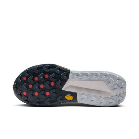 NIKE - ZoomX Zegama Trail 2 Kadın Koşu Ayakkabısı (1)