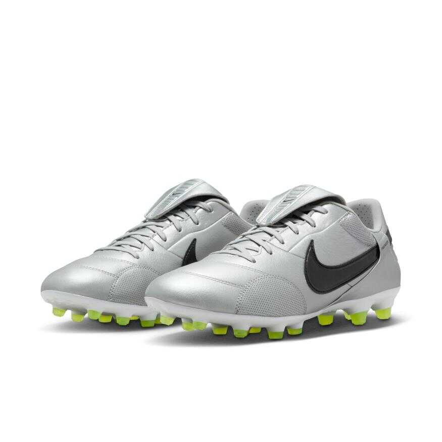 The Nike Premier III Fg Erkek Krampon