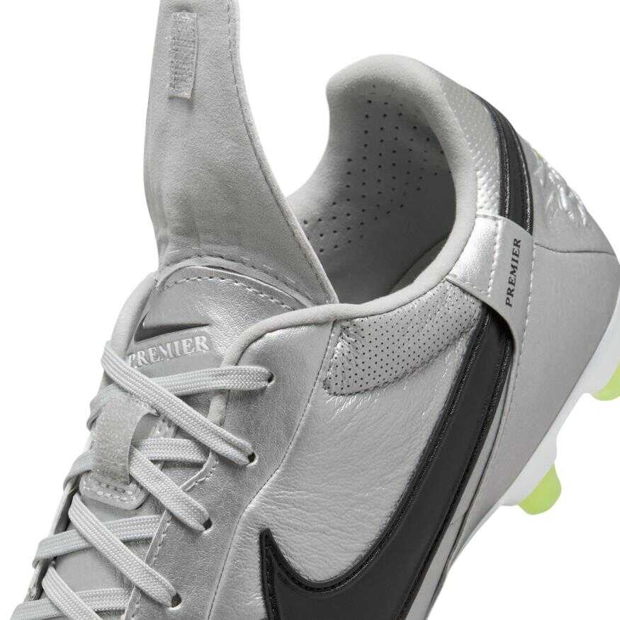 The Nike Premier III Fg Erkek Krampon
